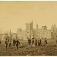 The University of Toronto: Snapshots of its History